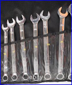 DeWalt 18 Piece Combo Metric Wrench Set With Roll