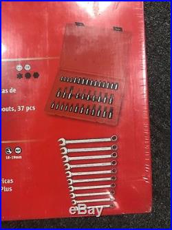 Snap On 237HEXTORX10 37 Pc Bit Socket Set & 10 Pc Metric Flank Drive Wrench Set